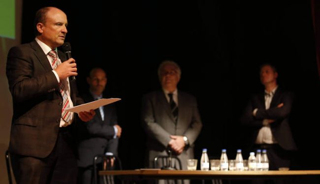 reunión lúpulo en Carrizo /